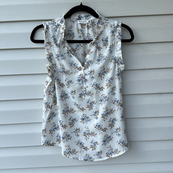 Blu pepper button White floral top - Picture 1 of 8